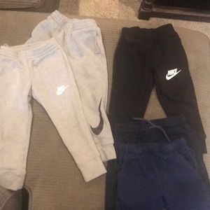 Boys 3T joggers